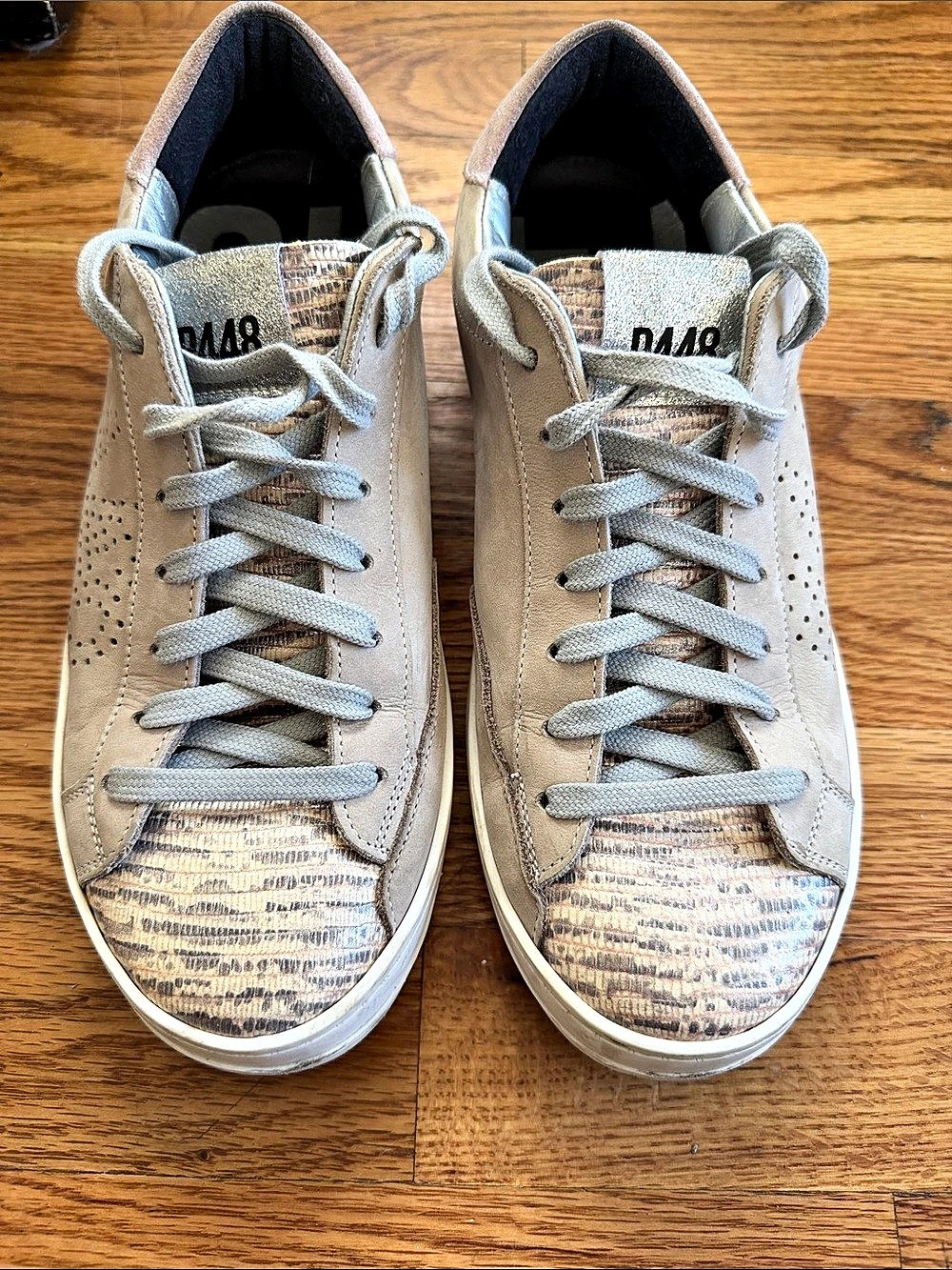 P448 John Gea Sneaker, Size 38